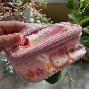 Vintage Sanrio - Hello Kitty flowers - little make-up bag - AS IS
